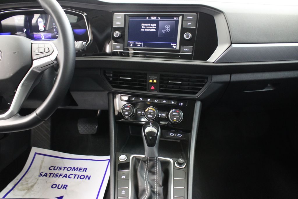 2023 Volkswagen Jetta SE - Photo 21