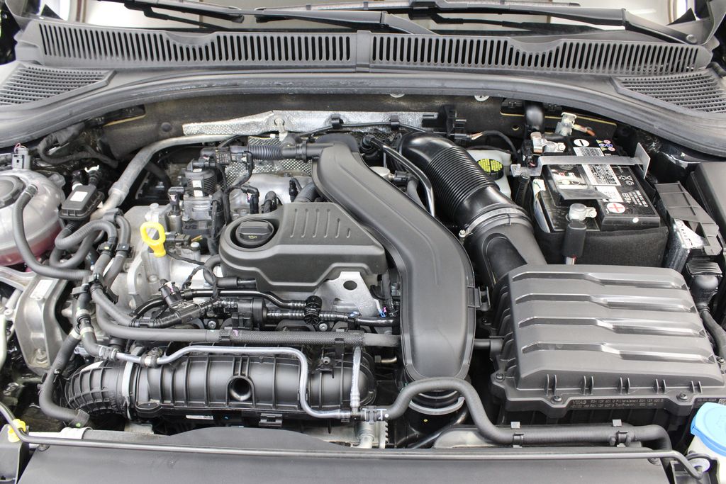 2023 Volkswagen Jetta SE - Photo 30