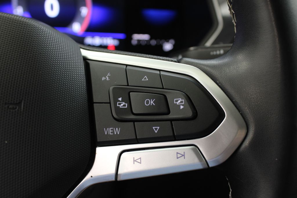 2022 Volkswagen Tiguan SE - Photo 26