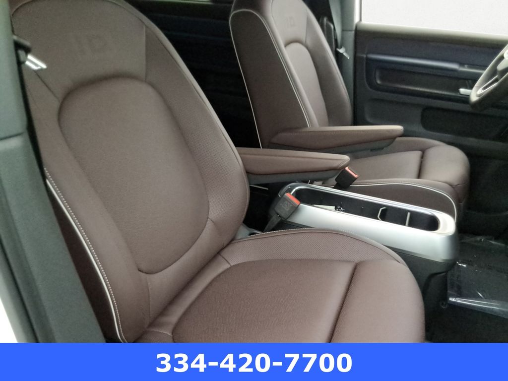 2025 Volkswagen ID. Buzz Pro S - Photo 14