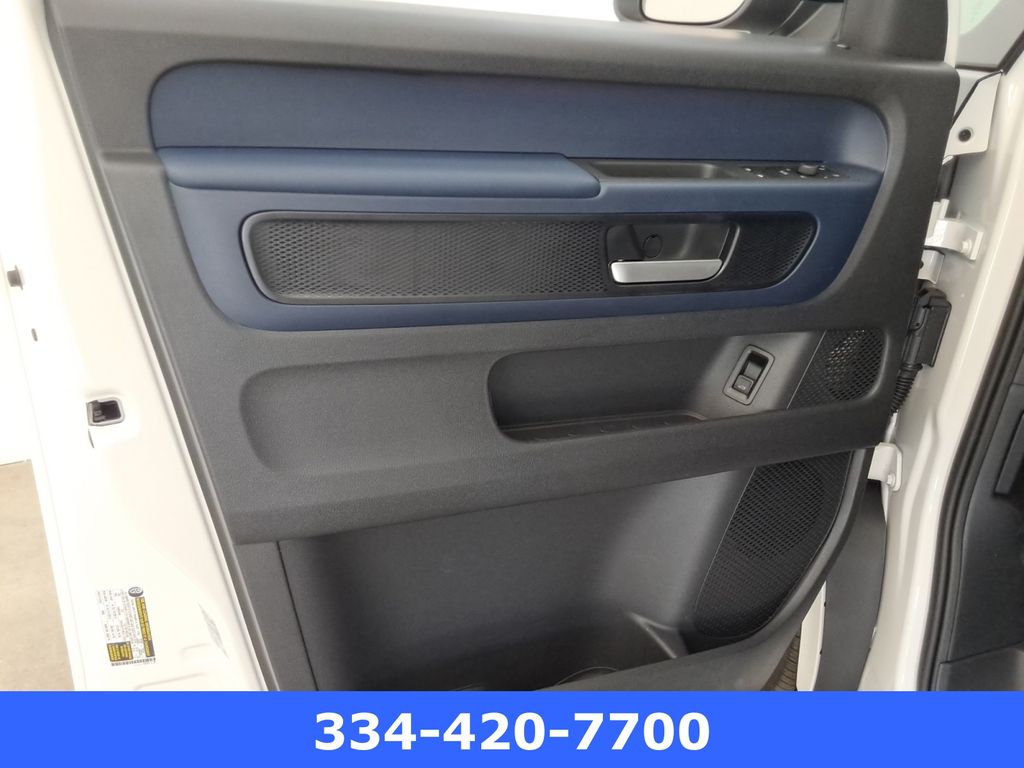 2025 Volkswagen ID. Buzz Pro S - Photo 15