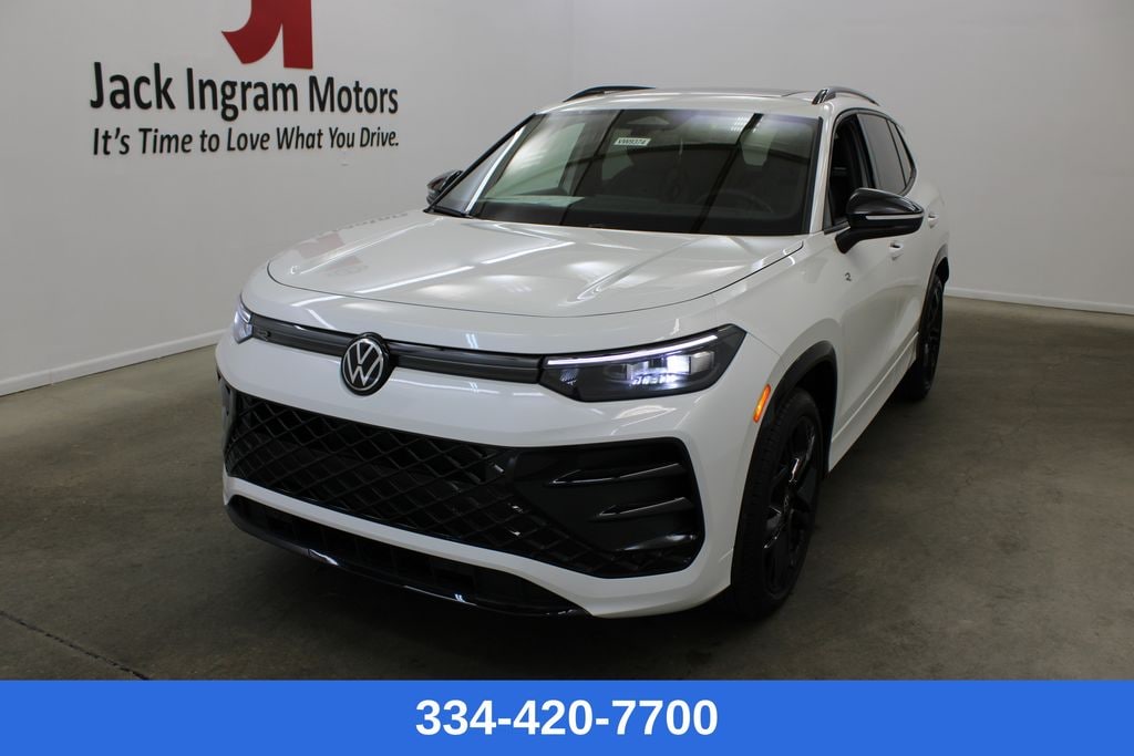 New 2026 Volkswagen Tiguan 2.0T SE R-Line Black SUV