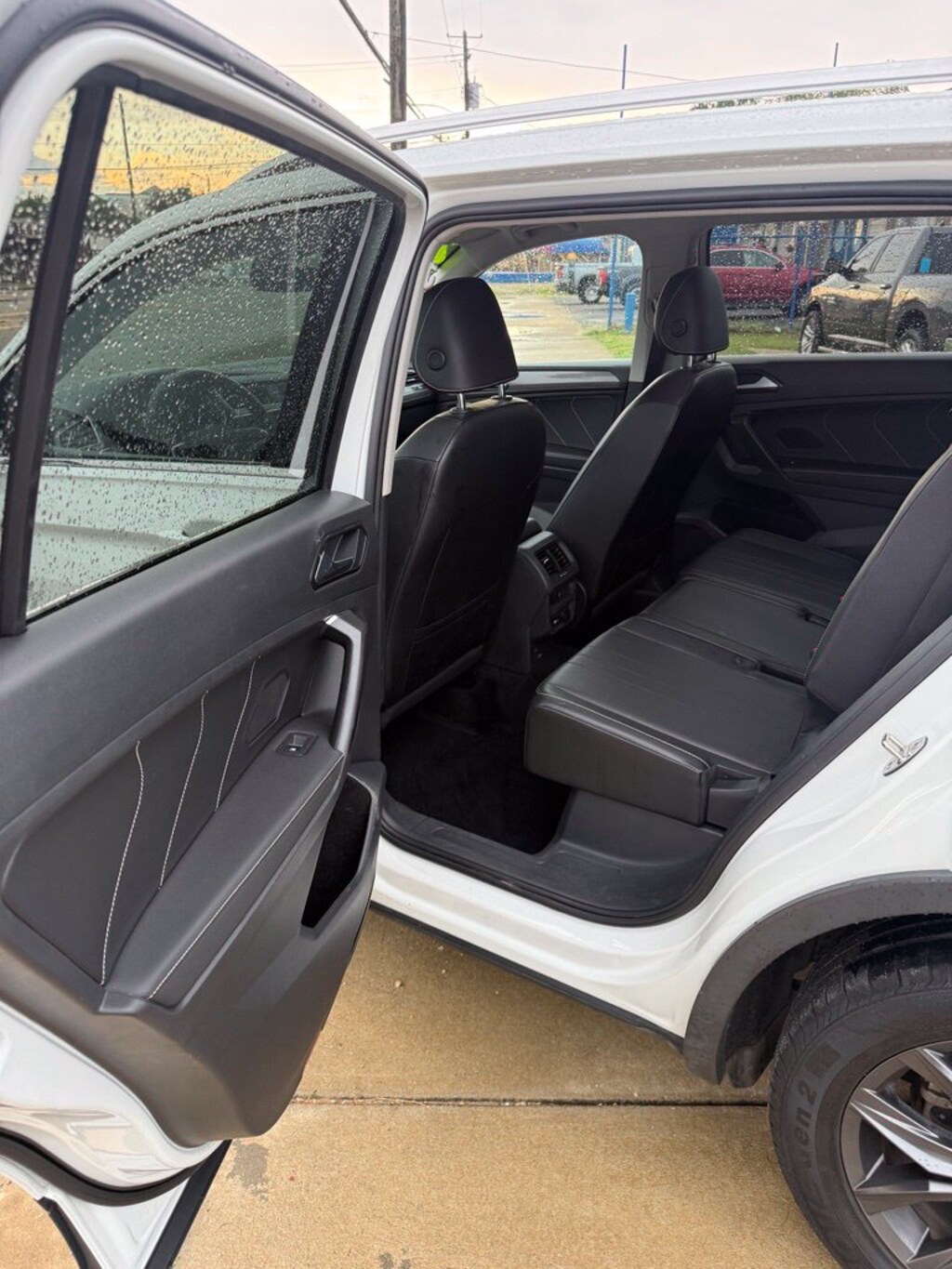 Used 2022 Volkswagen Tiguan 2.0T SE SUV