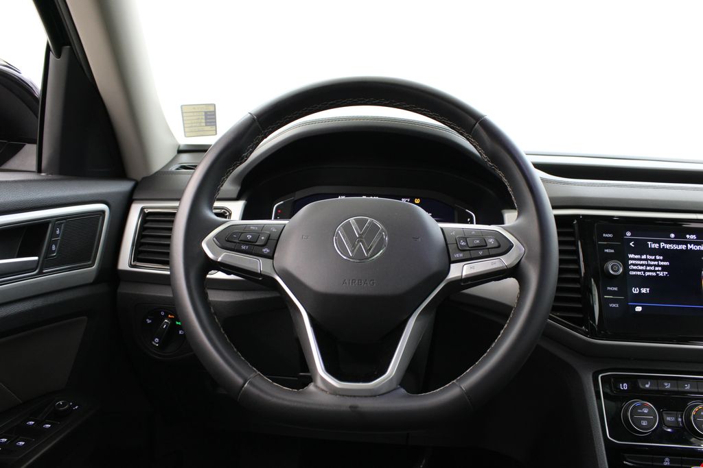 2022 Volkswagen Atlas SE w/Tech - Photo 23