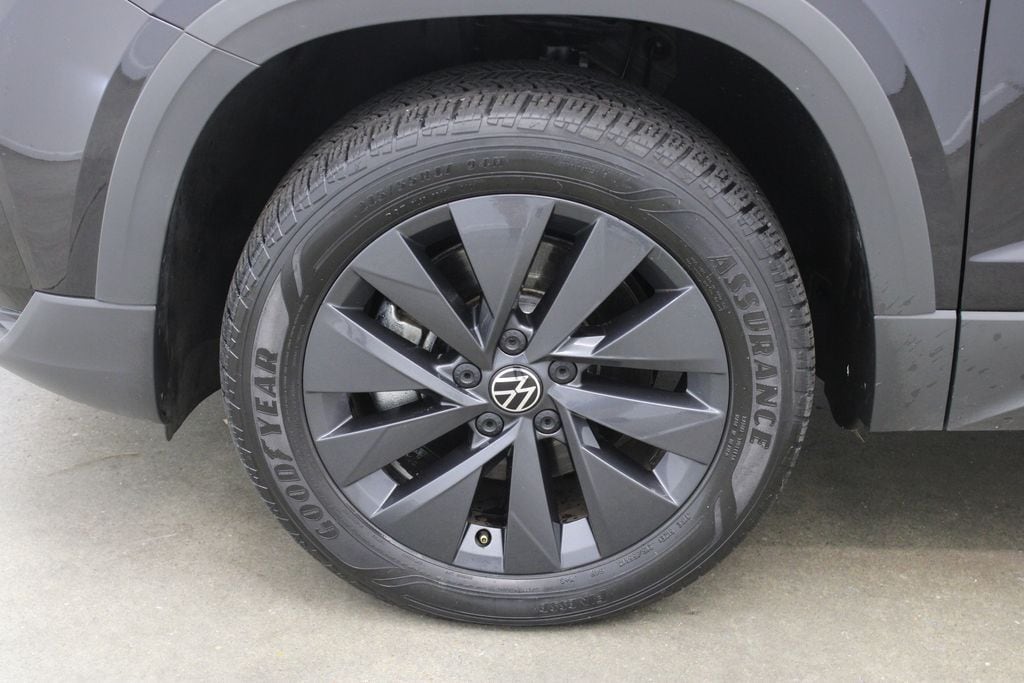 2022 Volkswagen Taos S - Photo 26