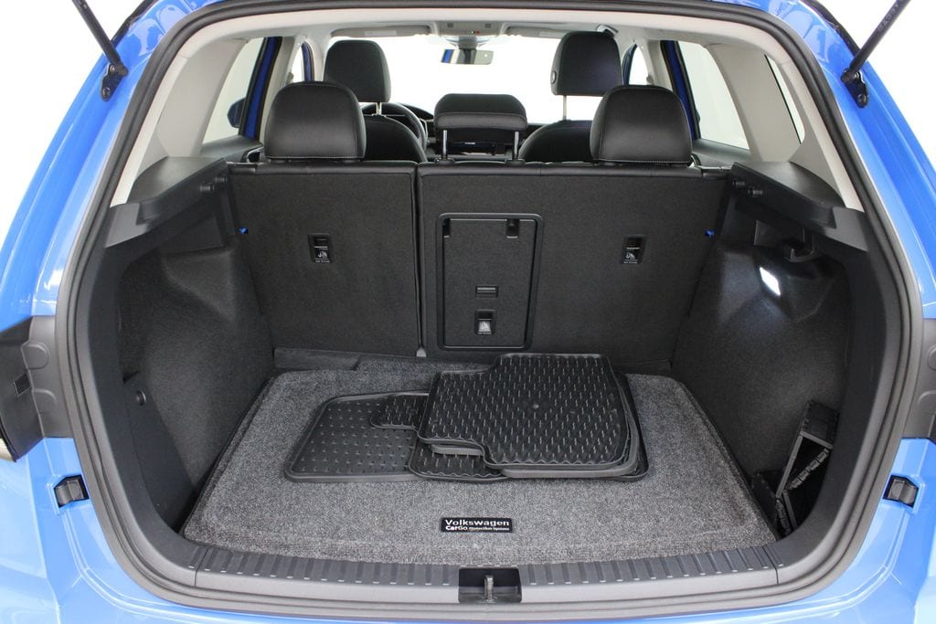 2025 Volkswagen Taos SE Black - Photo 30
