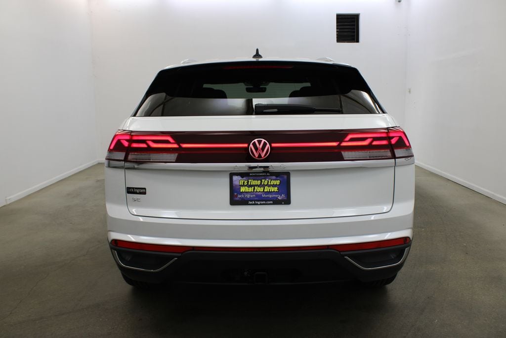 New 2026 Volkswagen Atlas Cross Sport 2.0T SE w/Technology SUV