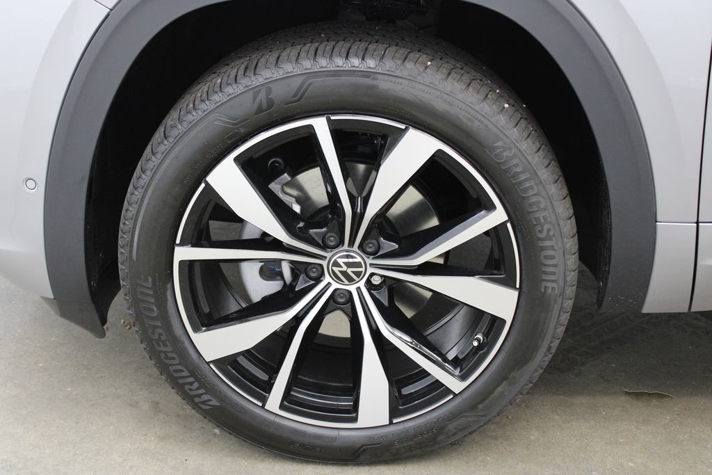 2025 Volkswagen Atlas Cross Sport SEL Premium R-LINE - Photo 29