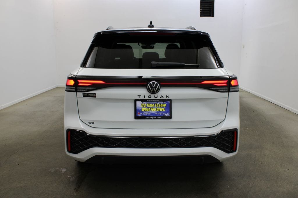 New 2026 Volkswagen Tiguan 2.0T SE R-Line Black SUV