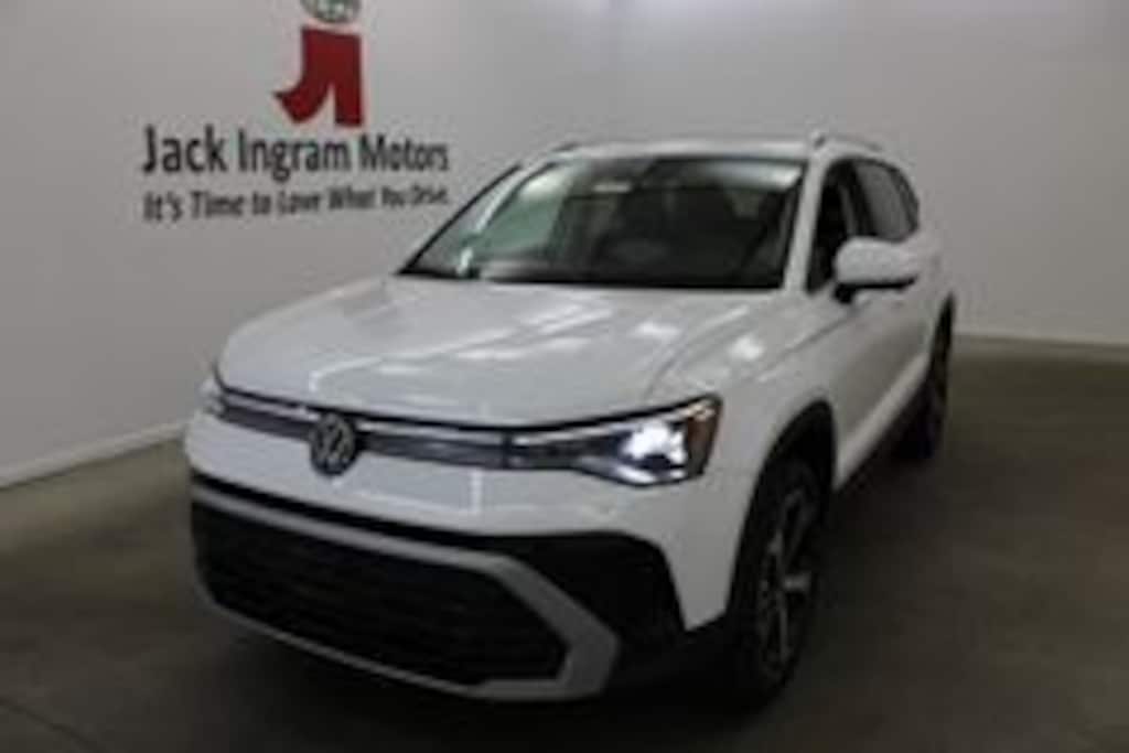 New 2026 Volkswagen Taos 1.5T SEL SUV