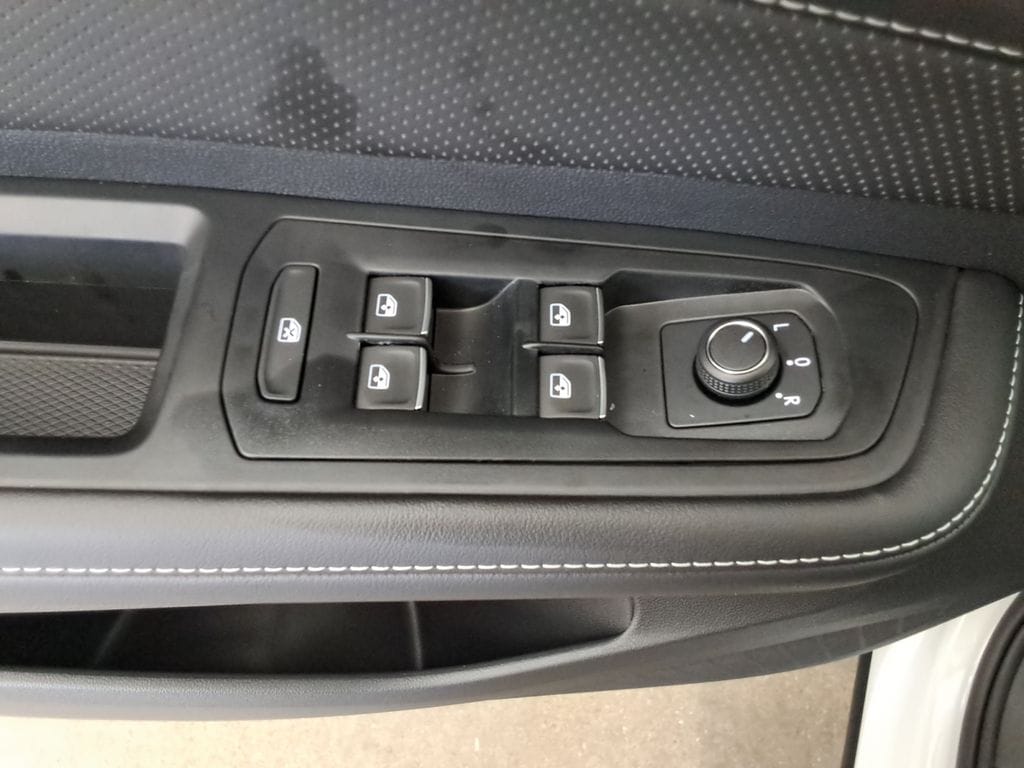 2026 Volkswagen Atlas SE w/Tech - Photo 18