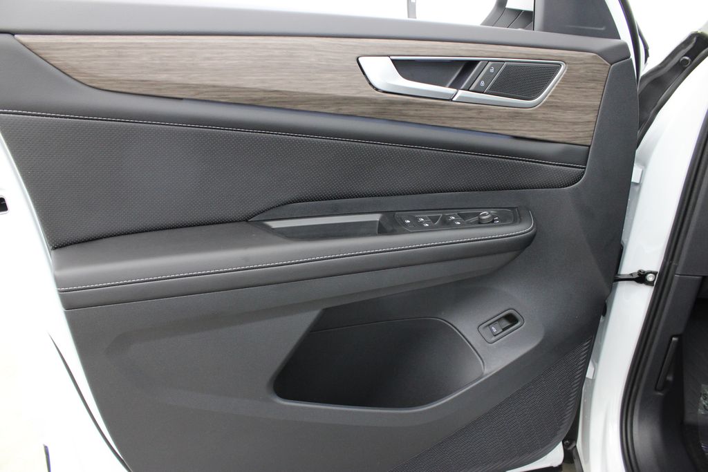 2026 Volkswagen Atlas SEL - Photo 17
