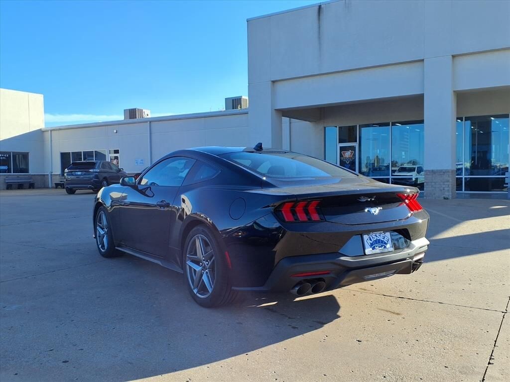 New 2025 Ford Mustang Ecoboost Fastback CAR