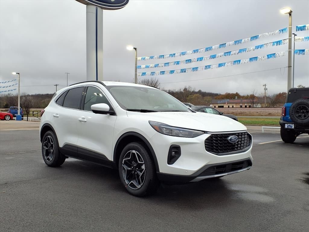 New 2026 Ford Escape Hybrid Platinum SUV