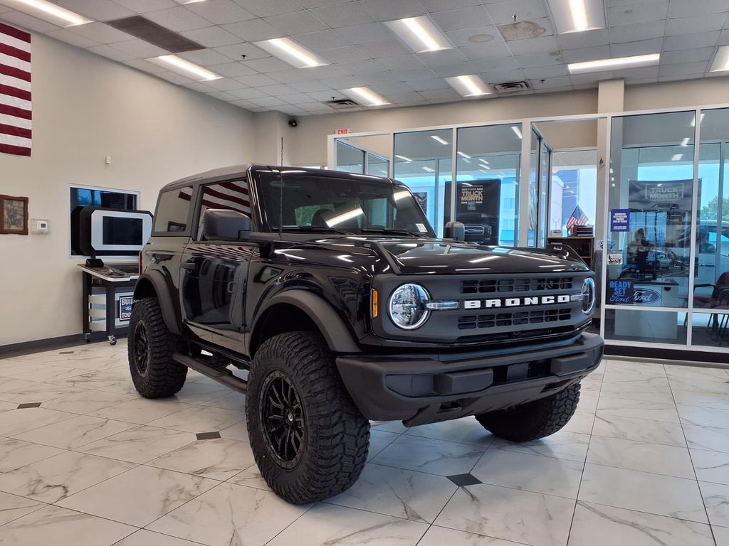 2026 Ford Bronco Base 4x4's photo