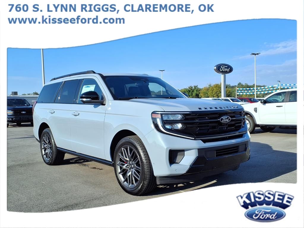 2025 Ford Expedition Platinum's photo