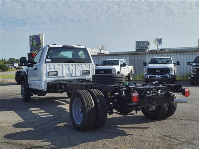 2024 Ford F-450 photo 2