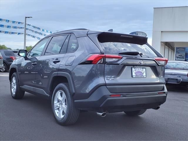 Used 2021 Toyota RAV4 XLE with VIN 2T3W1RFV1MW112693 for sale in Claremore, OK