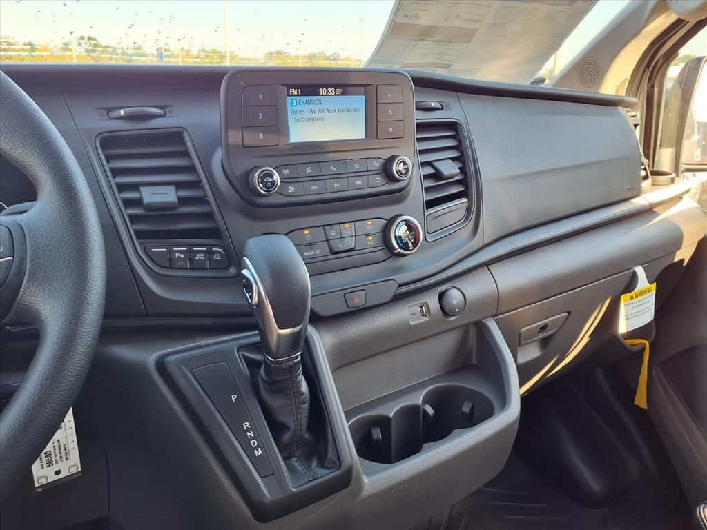 2025 Ford Transit photo 3