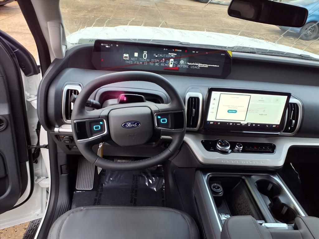 2025 Ford Expedition MAX photo 2