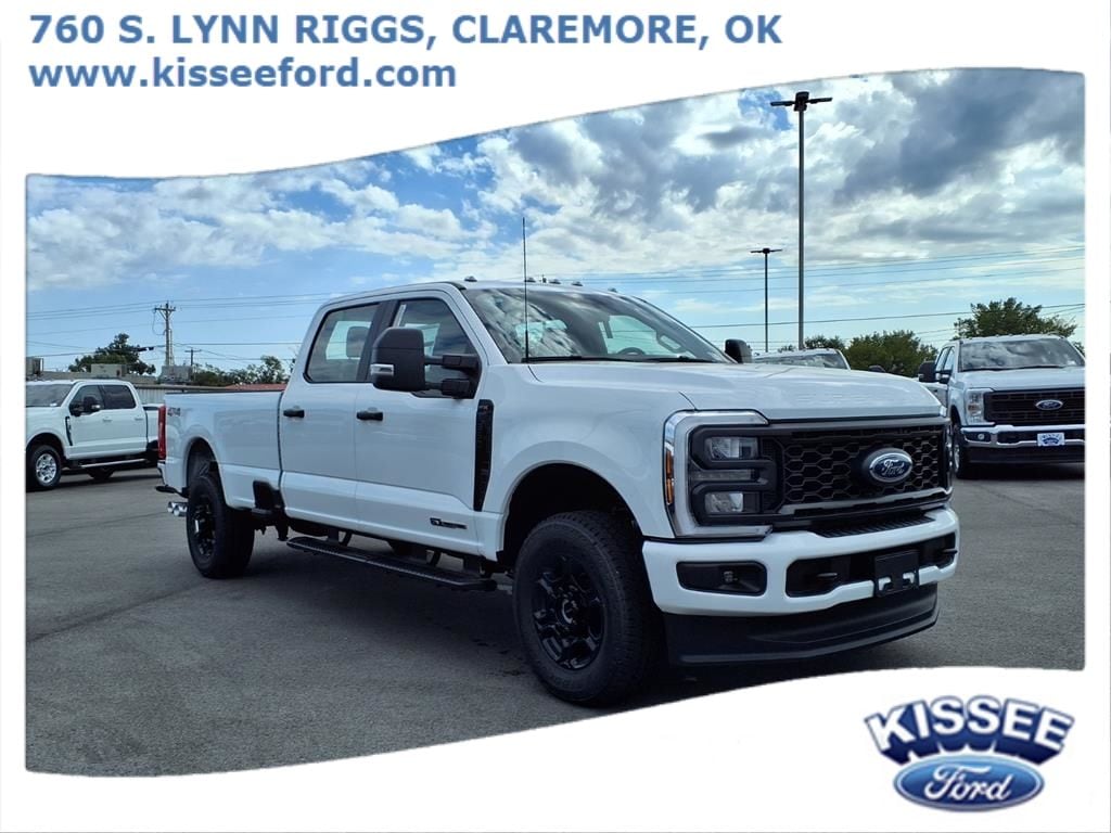 2026 Ford F-350 Super Duty XL's photo