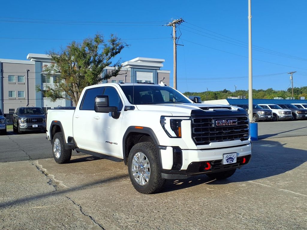 2025 GMC Sierra 2500HD AT4