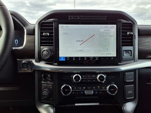 2025 Ford F-150 Lariat photo 4