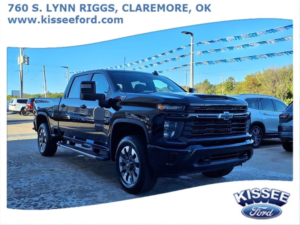 Used 2024 Chevrolet Silverado 2500 HD Custom Truck Crew Cab