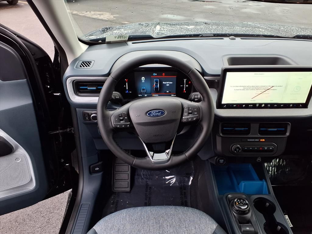 2025 Ford Maverick XLT photo 3