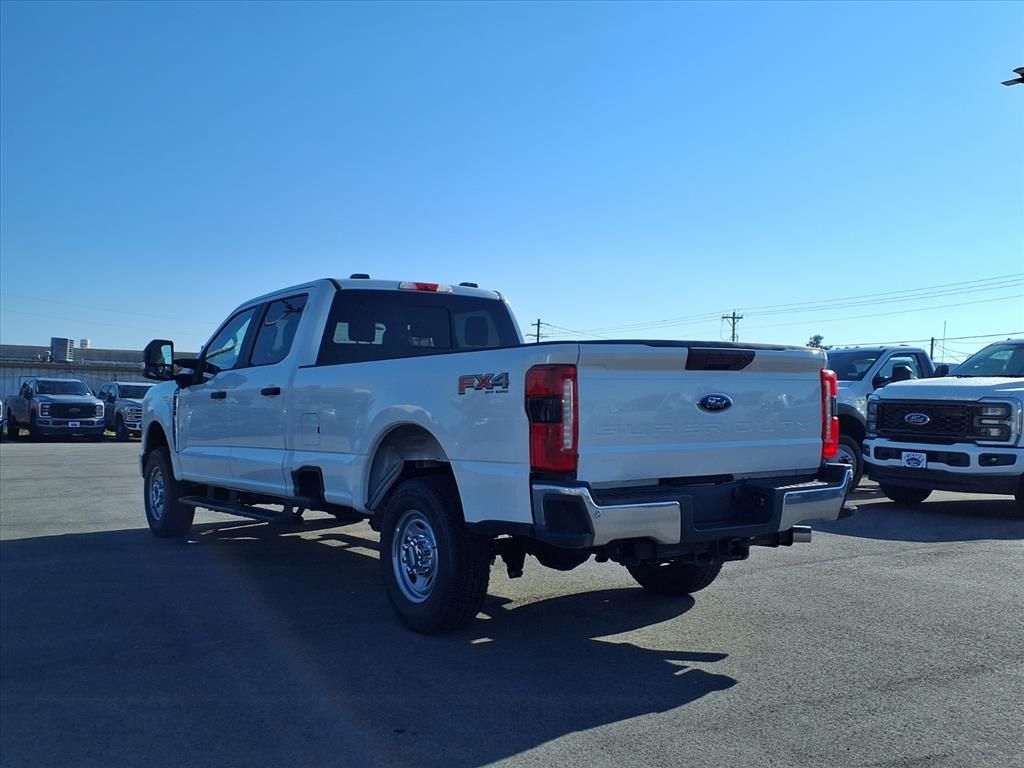 2026 Ford F-250 photo 2