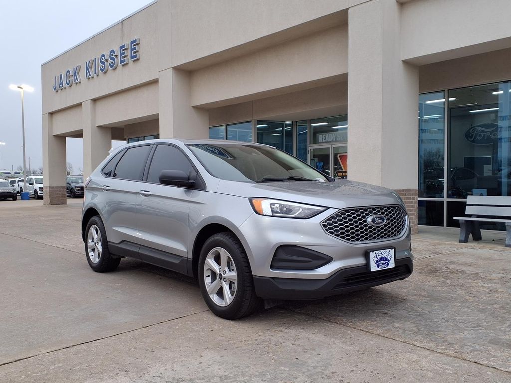 2024 Ford Edge SE