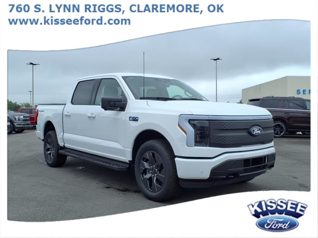 2025 Ford F-150 Lightning Flash's photo