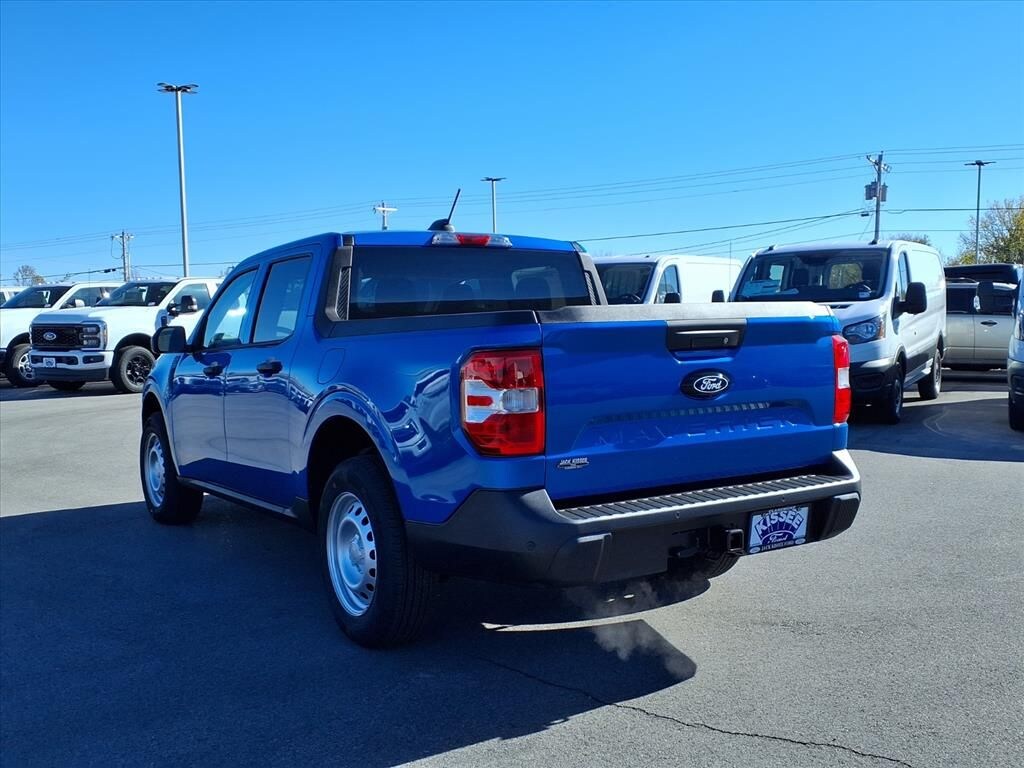 New 2025 Ford Maverick XL TRUCK