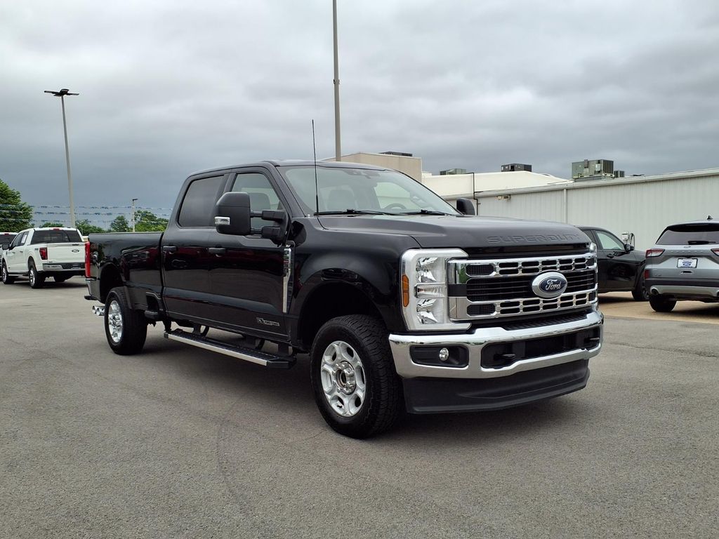 2025 Ford F-250 XLT 4x4 Crew Cab 8' Box's photo