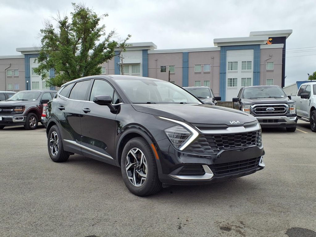 2024 Kia Sportage 2.5 LX AT's photo