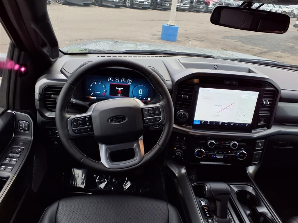 New 2025 Ford F-150 Lariat TRUCK