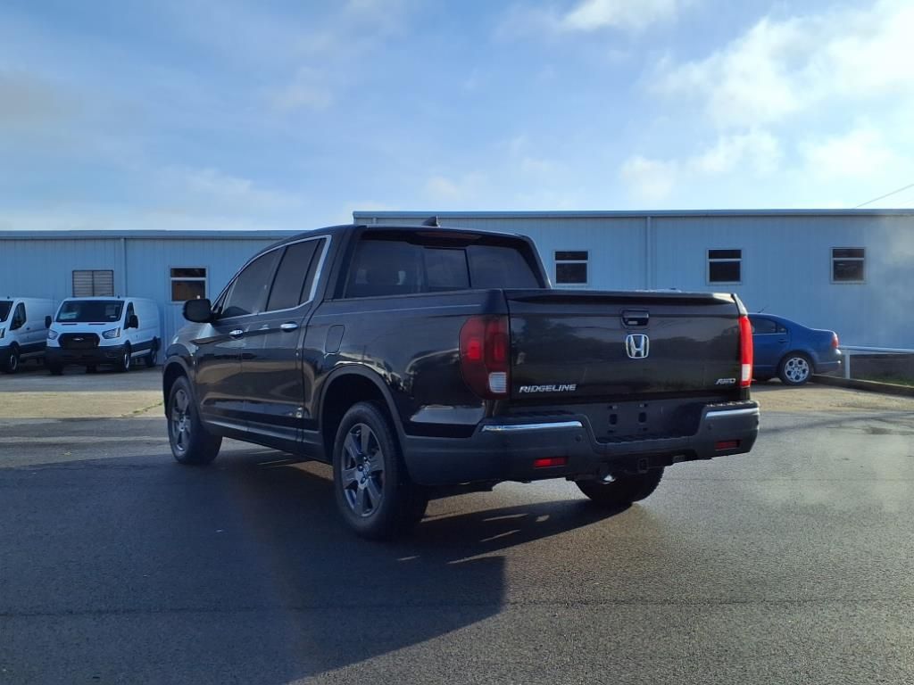 2020 Honda Ridgeline RTL-E photo 2