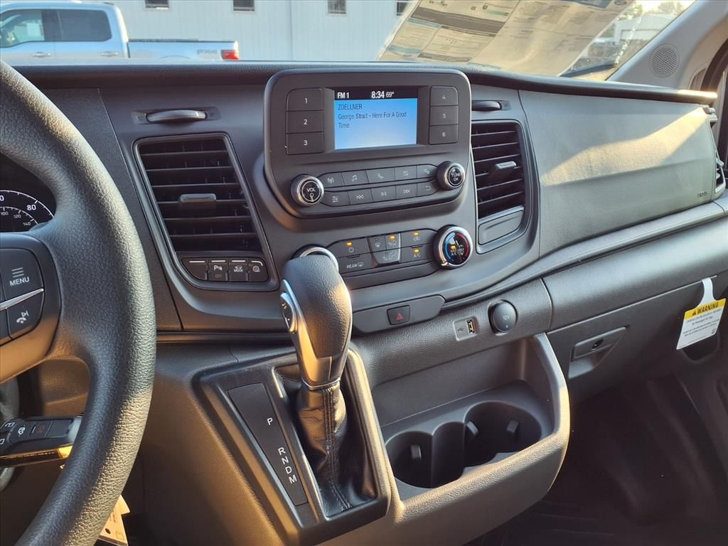 2025 Ford Transit photo 4