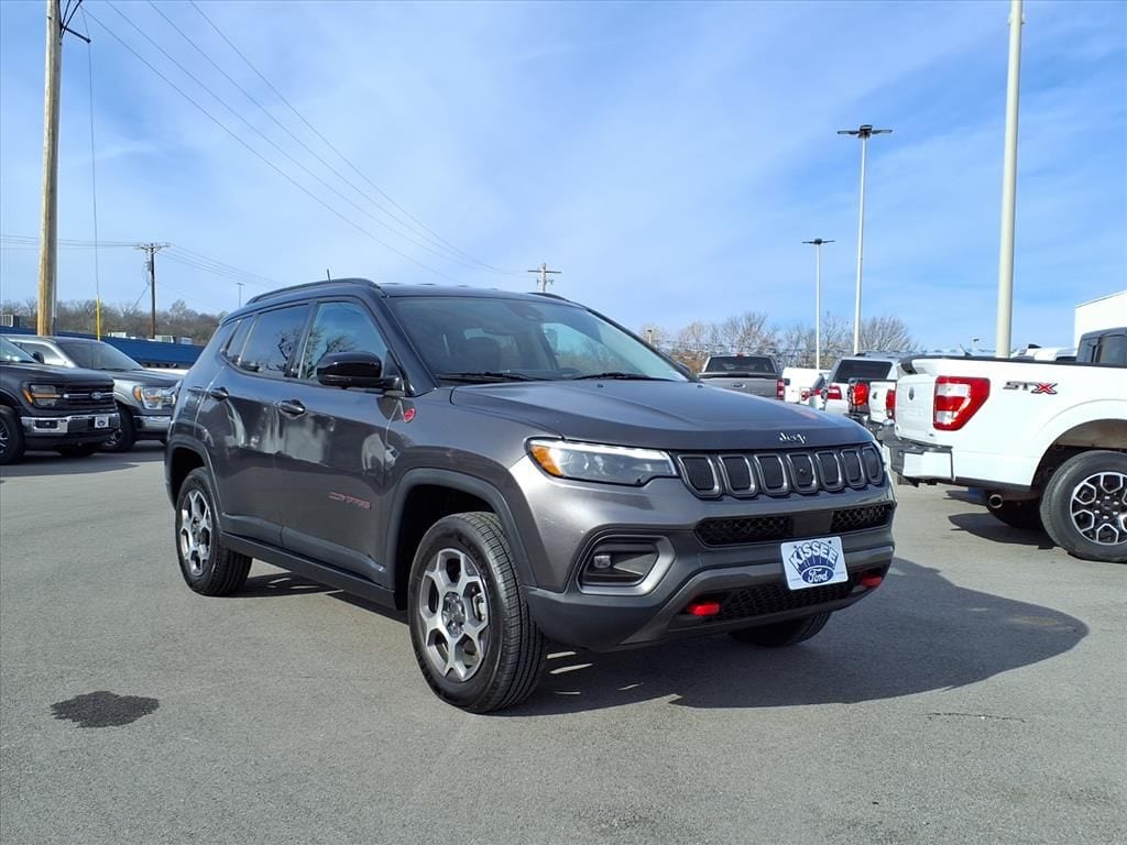 2022 Jeep Compass Trailhawk's photo