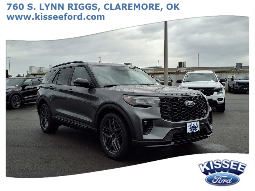 2025 Ford Explorer ST's photo