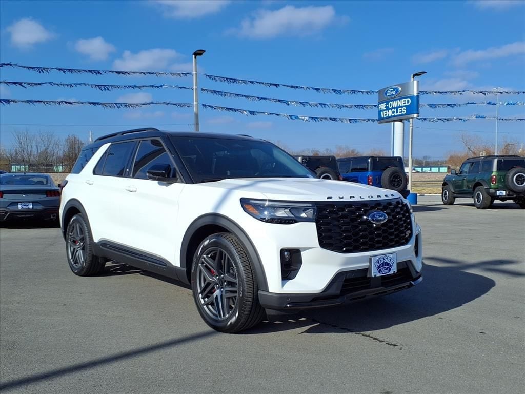 2026 Ford Explorer ST's photo