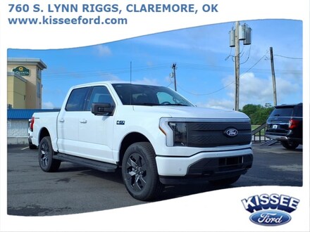 2025 Ford F-150 Lightning Flash TRUCK