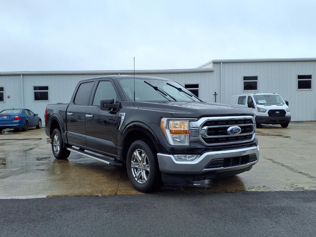 2022 Ford F-150 XLT SuperCrew 5-1/2 Box's photo