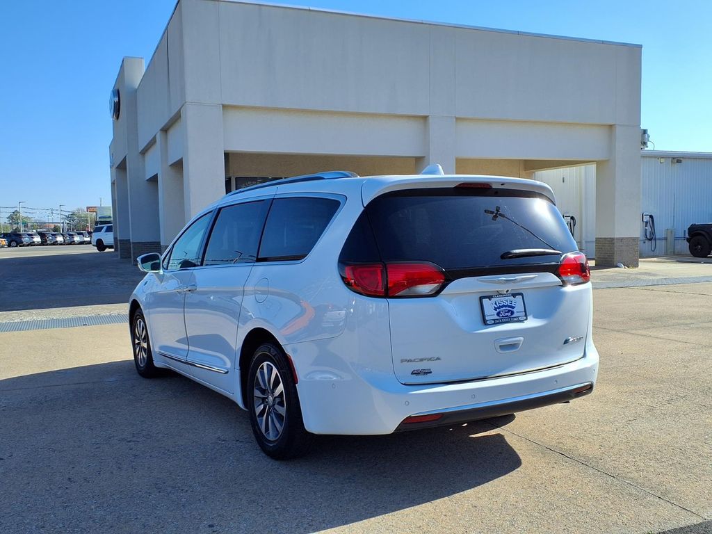 Used 2020 Chrysler Pacifica Hybrid Limited with VIN 2C4RC1N7XLR277727 for sale in Claremore, OK