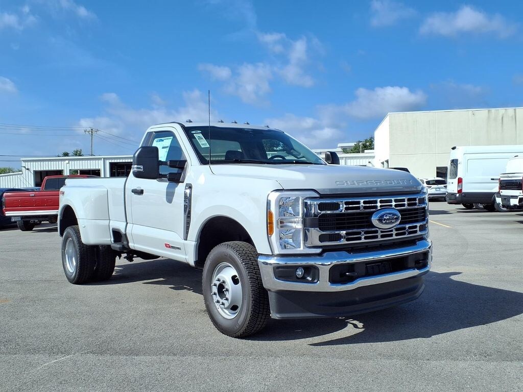 New 2026 Ford Super Duty F-350® XLT TRUCK
