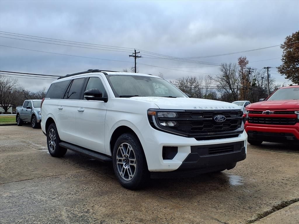 2025 Ford Expedition Active's photo