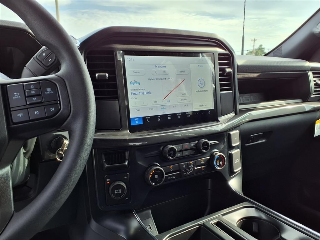 2025 Ford F-150 STX photo 4