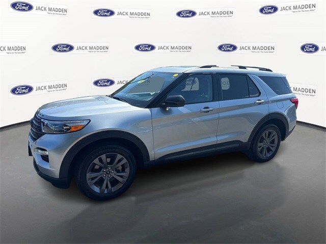 2022 Ford Explorer XLT photo 2