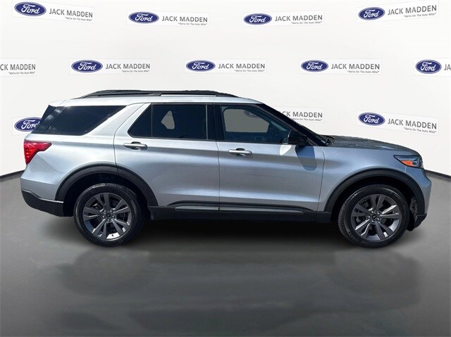 2022 Ford Explorer XLT photo 4