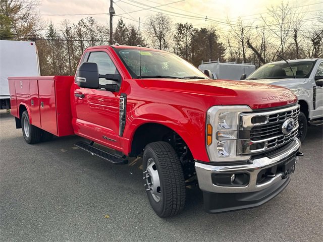 2025 Ford F-350 photo 4